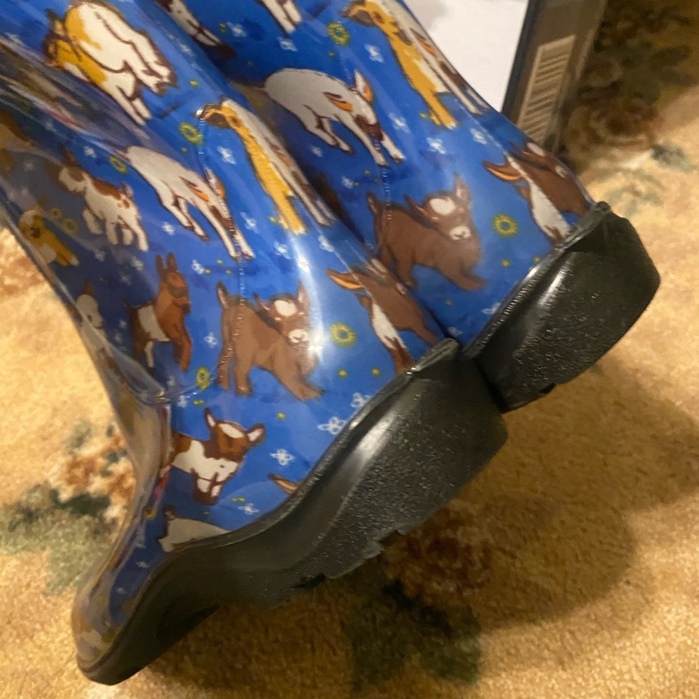 Sloggers WOMEN'S RAIN & GARDEN BOOT Size 9 Mid-Calf Blue Lamb print Gently Used - Picture 3 of 7